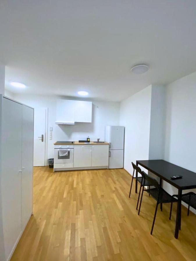 Vienna'S Danube Apartments Buitenkant foto
