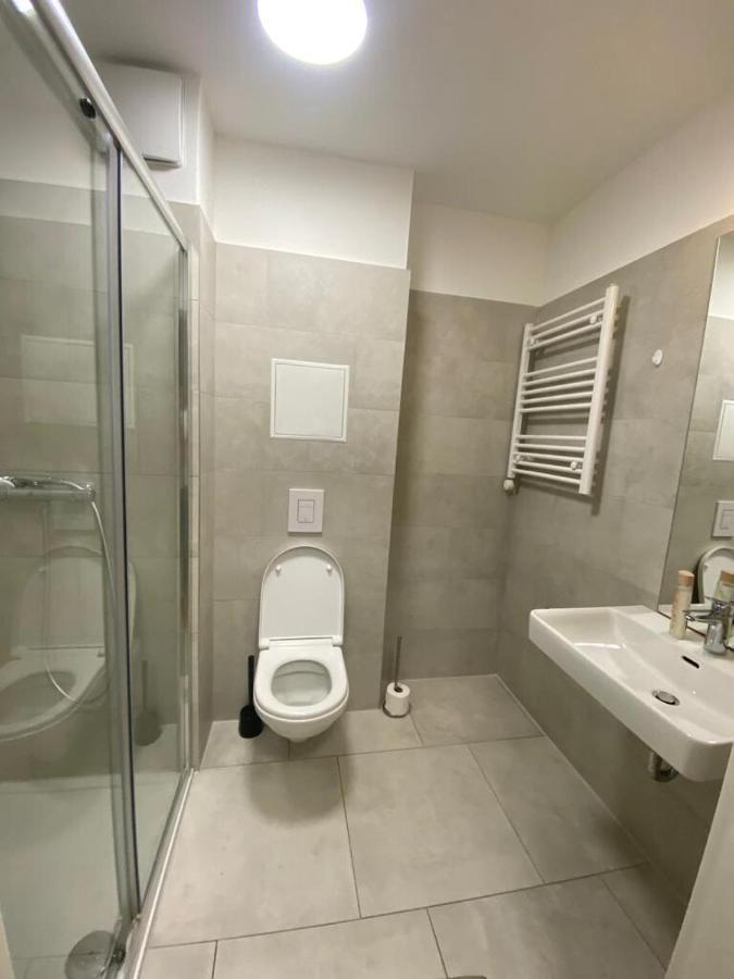 Vienna'S Danube Apartments Buitenkant foto
