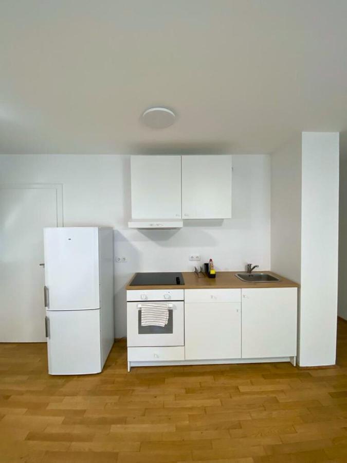 Vienna'S Danube Apartments Buitenkant foto